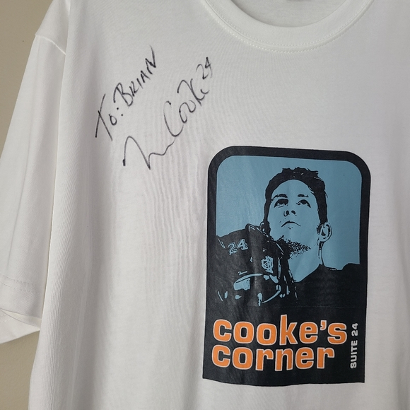 Cooke's Corner Autographed White Graphic Tee Shirt - Picture 3 of 4